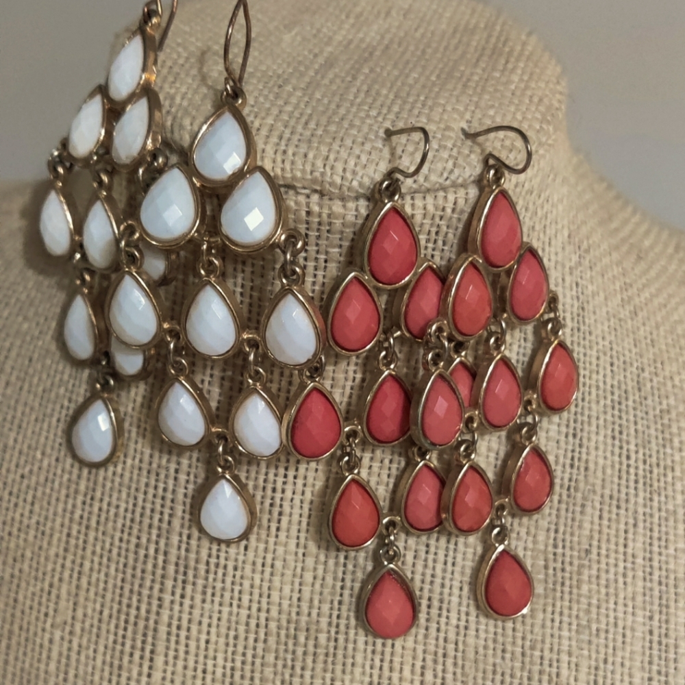 (2) Pair Earrings